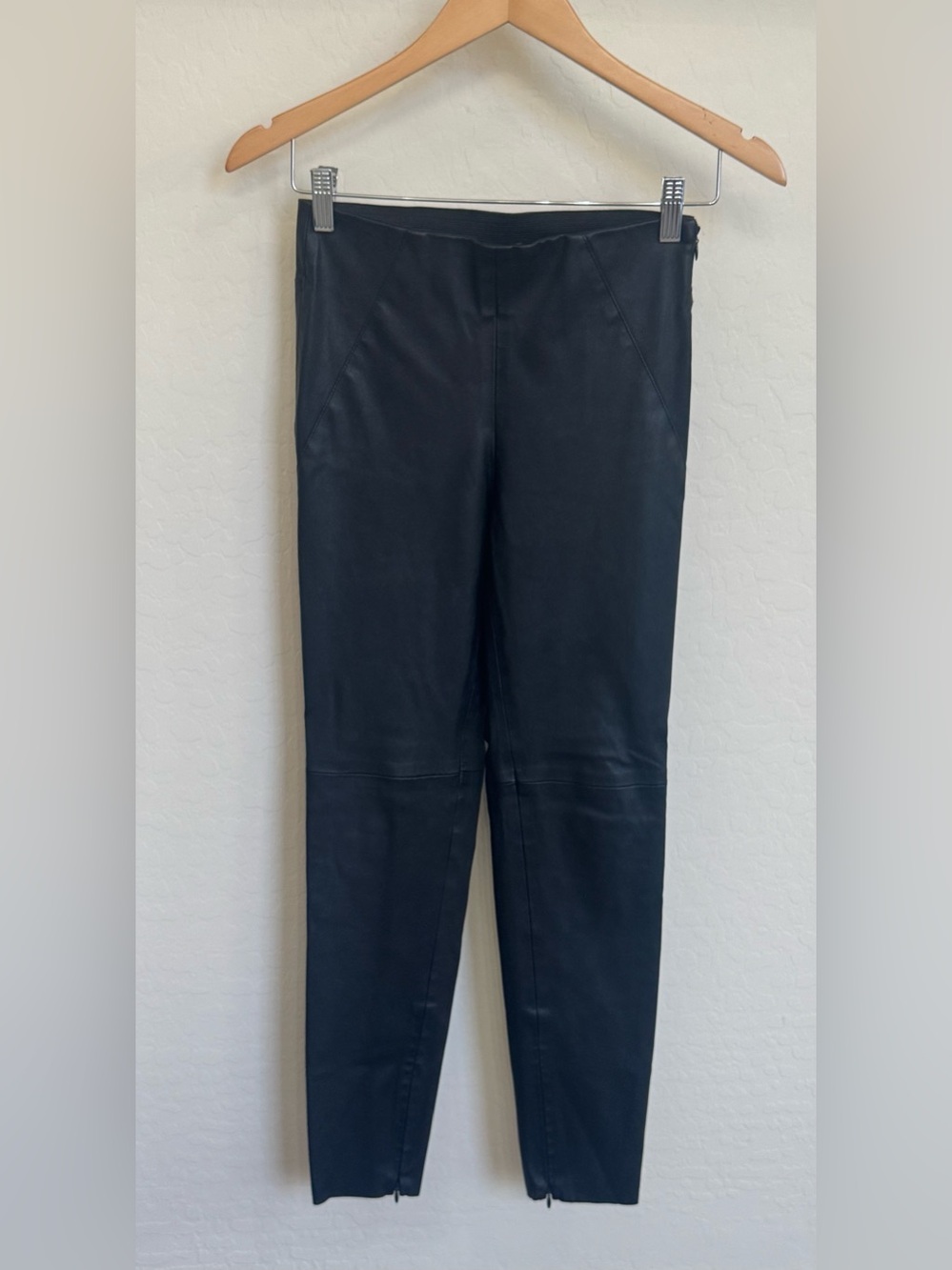 Zara Basic Black Vegan Leather Fleece Lined Ankle Zip Leggings XS Moto